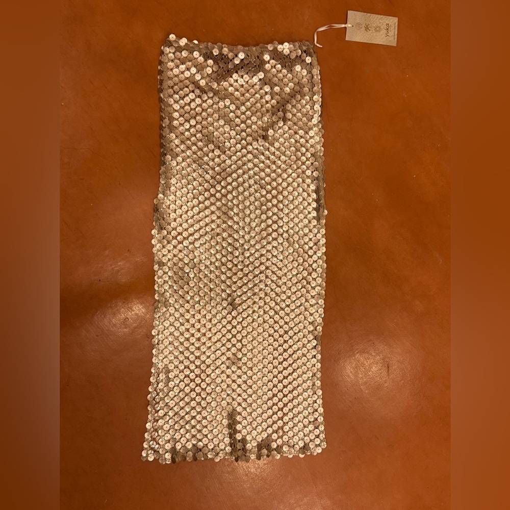 Sequin Pencil Skirt in Champagne